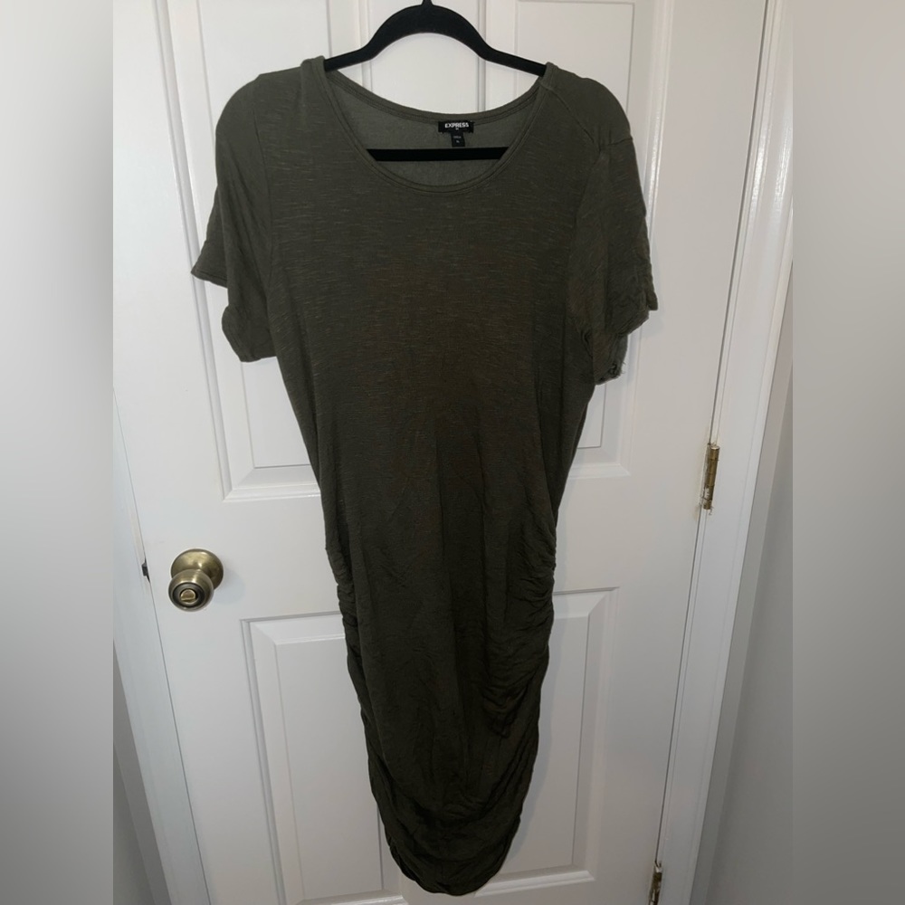 Green midi bodycon dress